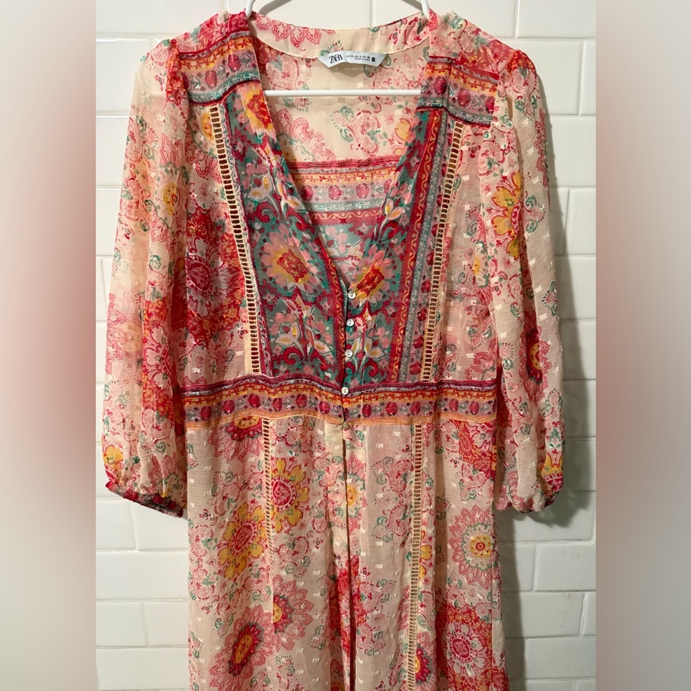 Zara Caftan - Picture 4 of 6